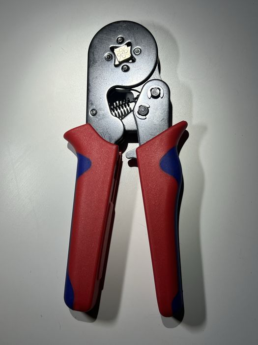 Alicate de cravar ponteiras