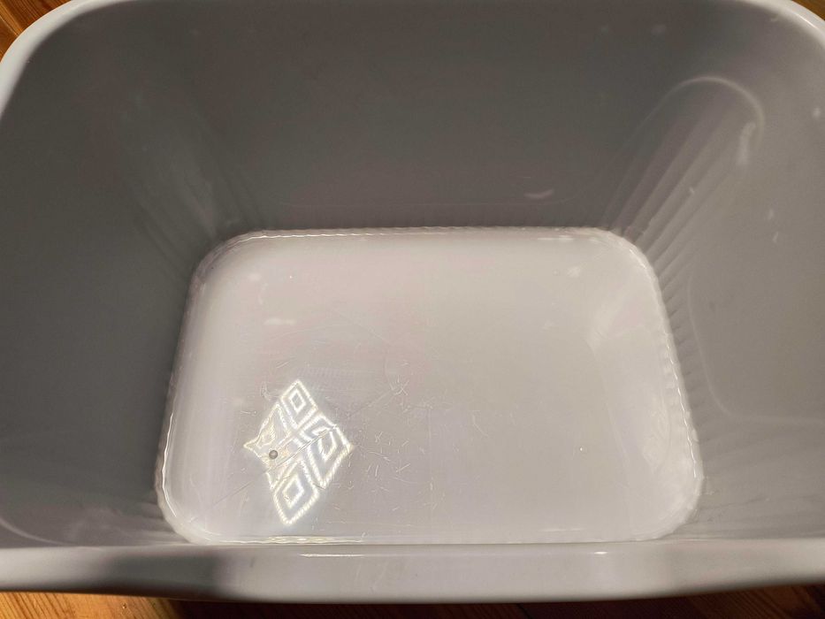 Kuweta otwarta od góry dla kota szara