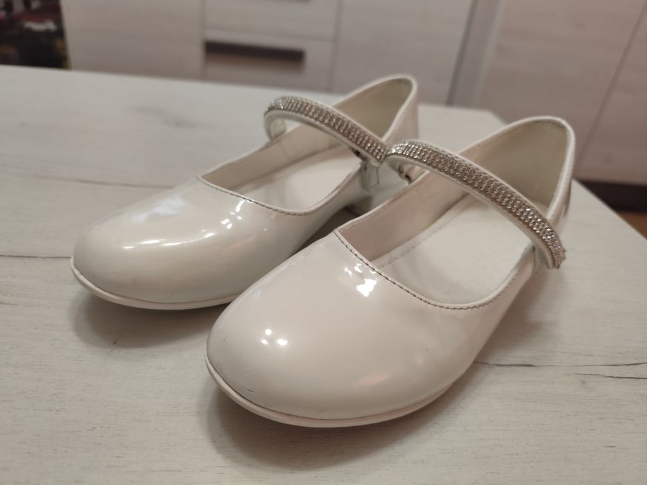 Buty komunijne jak nowe Nelli Blu 34 lakierki Chorzów