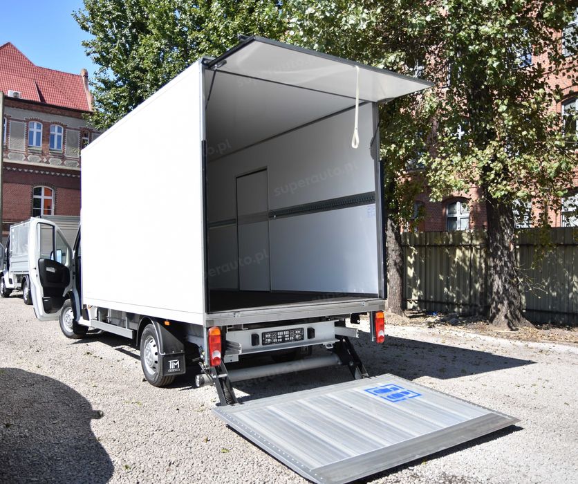 RABATY NA START Bus kontener/plandeka winda 8ep 4,2m