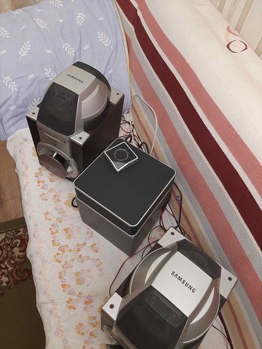 продам колонки  Samsung