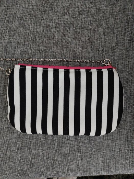 Carteira feita à mão