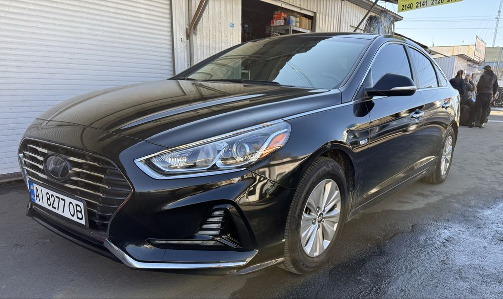 Авто в оренду гібрид, аренда  sonata hybrid, розхід 6 л