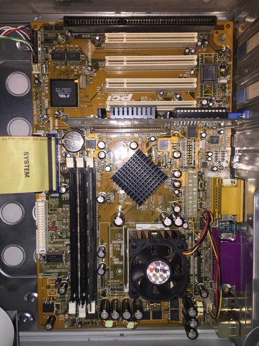 Компьютер,  системный блок /AMD Duron750/ NVIDIA TNT 2 PRO 32Mb/128 mb