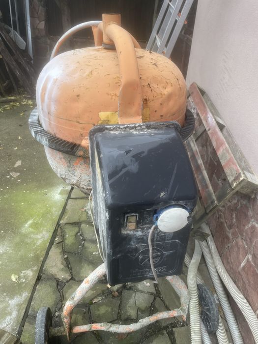 Продам Бетономишалку