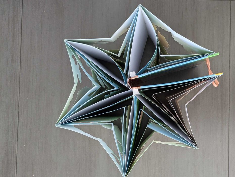 livro infantil pop up 3D carrossel de contos: OS TRÊS PORQUINHOS