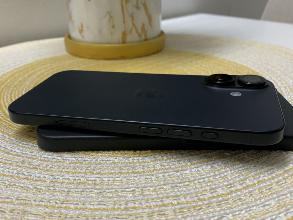 Iphone 16 || 128GB || Black || Semi Novo || Fatura e Garantia!