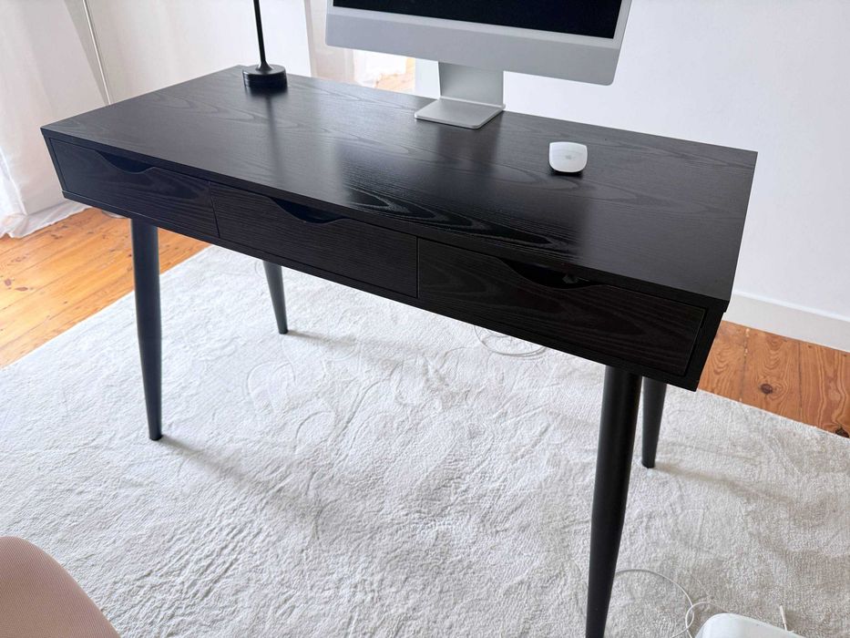 Secretária Neptun 3 – Actona Group | Freixo preto | Como nova