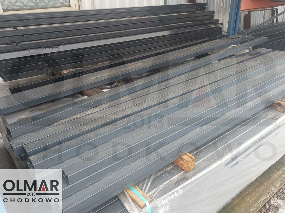 Słupki 60x40x1,2mm do paneli ogrodzeniowych 2,3m