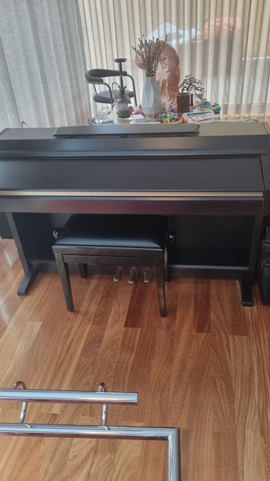 Piano digital Yamaha (Clavinova)