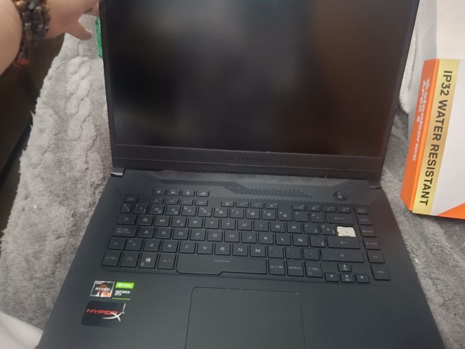 Portátil ASUS rog para pecas