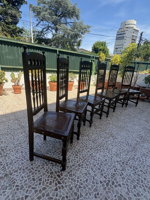 Conjunto de 6 Cadeiras Vintage em Carvalho Escuro