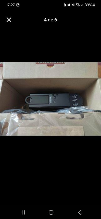 Nespresso Essenza Mini + depósito cápsulas