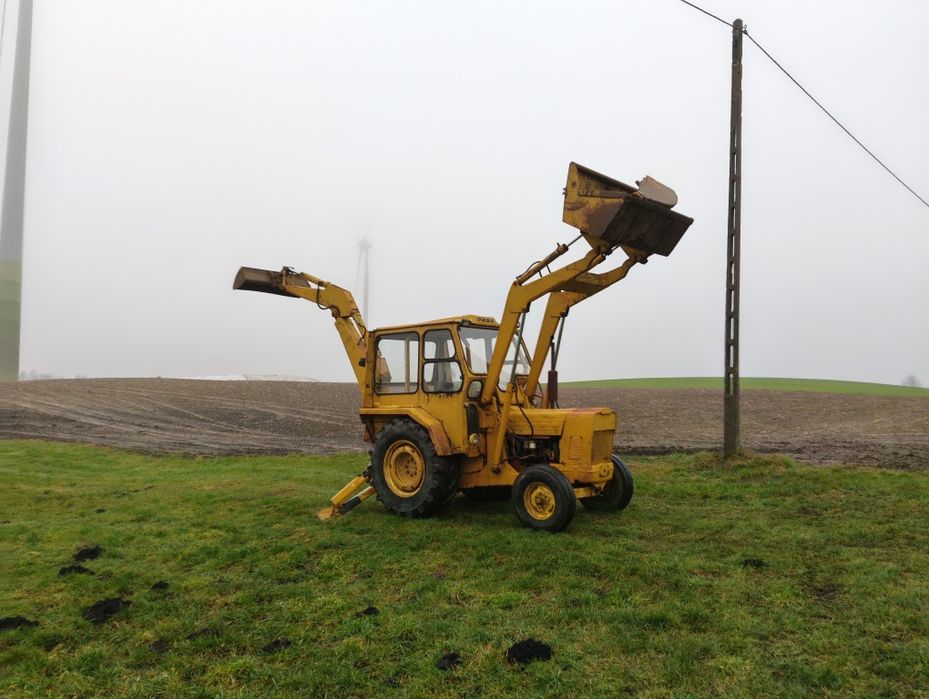 Koparko - ładowarka FORD 4500 / 3 cyl. Perkins