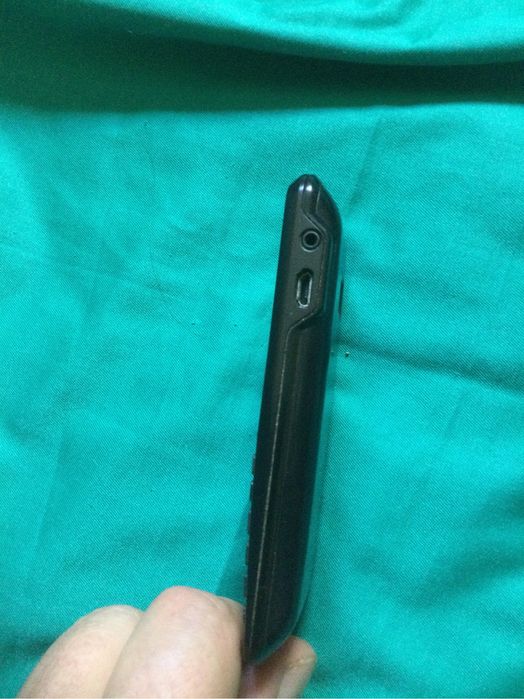 Мобильный телефон рабочий КУОСЕRA metro