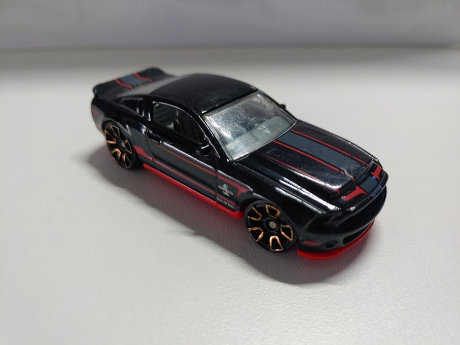 Hot wheels 2010 Ford Shelby GT500 Super Snake