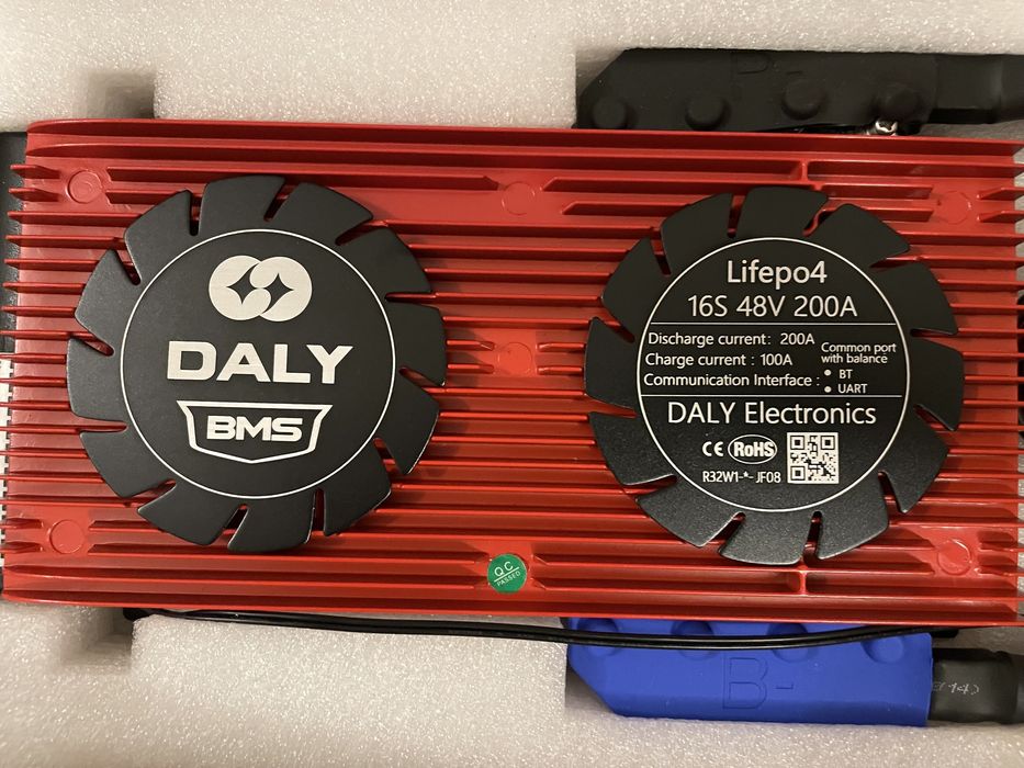 Нова Daly BMS LiFePO4 16S 48V 200A (Bluetooth, UART)