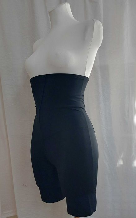 spodenki modelujące Intimissimi s