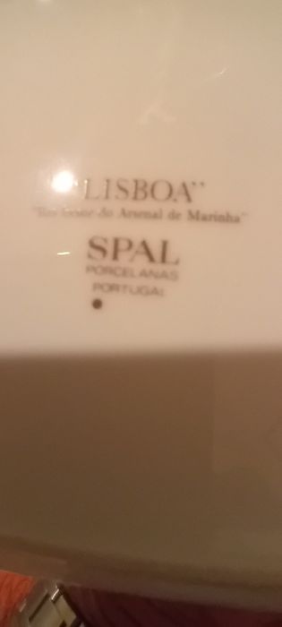 Cinzeiro com gravura