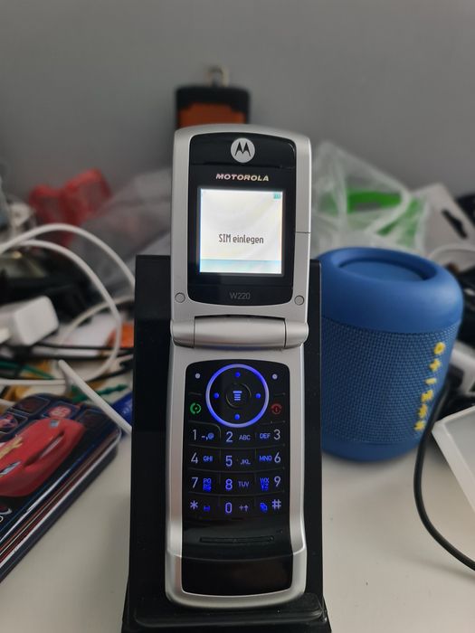 Motorolą W220 kompletny z ładowarką