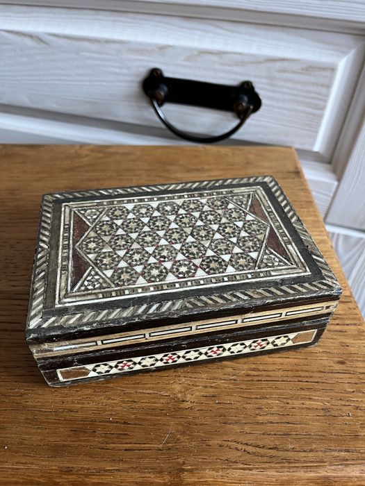 Puzderko szkatułka inkrustowane drewno vintage dekoracja