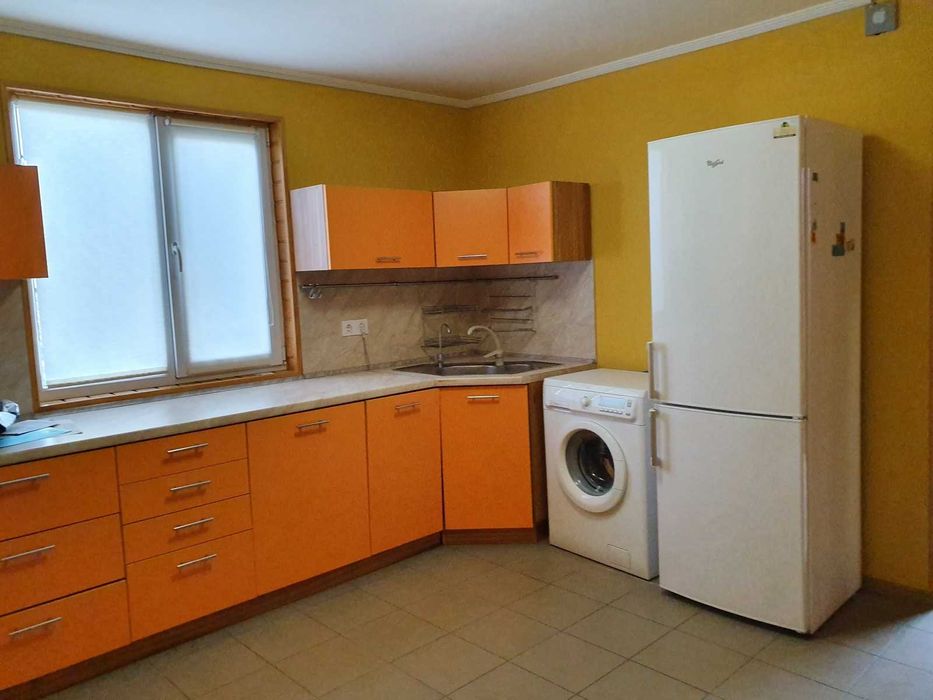 Продам дом в Каролино-Бугазе. Отопление, веранда, мангал, парковка.