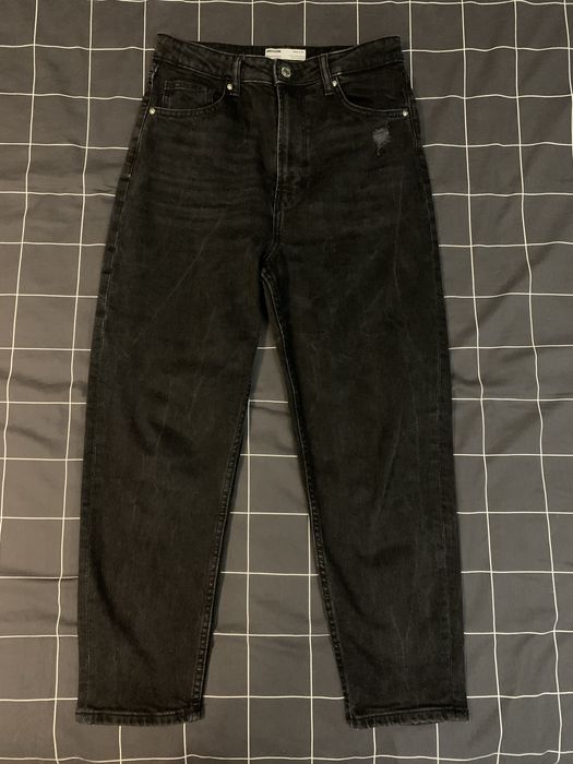 Calças Mom Slim Pretas da Bershka