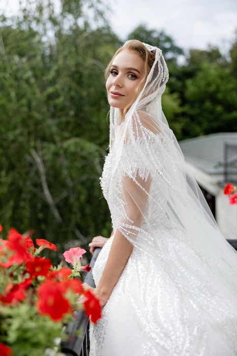 Продається весільна сукня