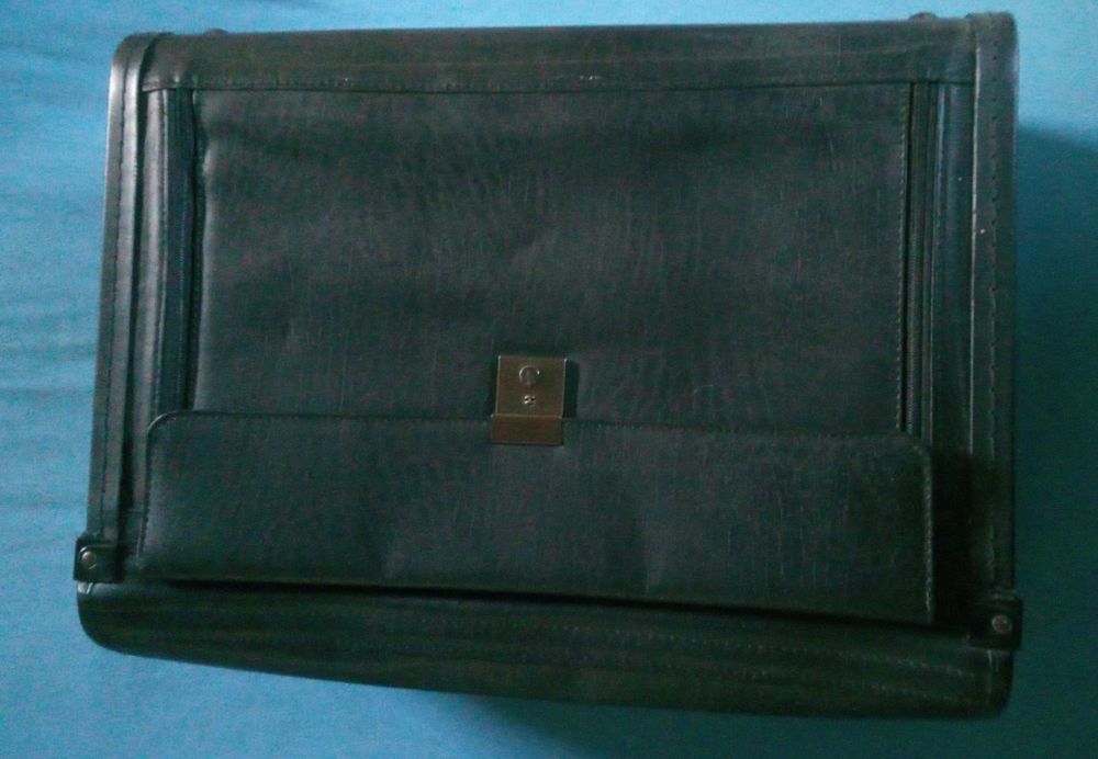 Walizka podróżna marki voyage.