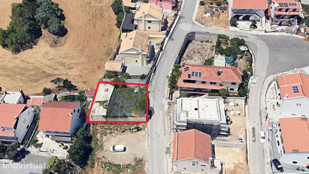 Plot in Arcena - Alverca