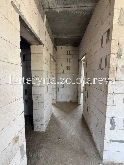 Продам  дом 108м2 в начале Большой Даниловки в коттеджном поселке с участком 10 соток!