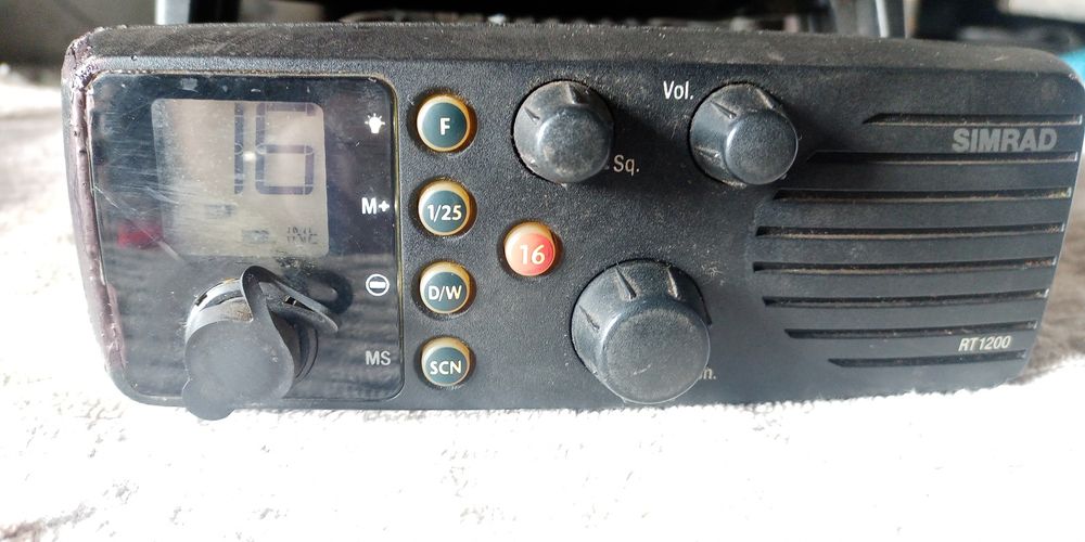 Radiotelefon morski simrad, radiostacja, krutkofalówka