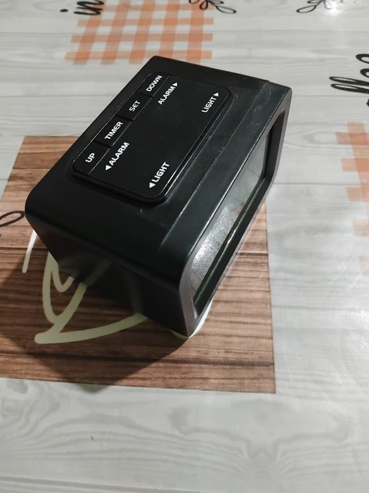 Продам електроные часы