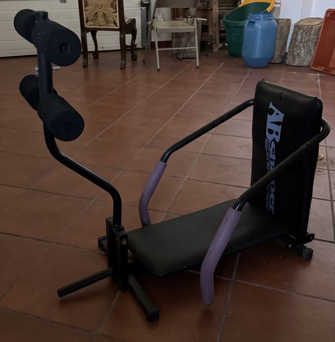 Máquina para abdominais