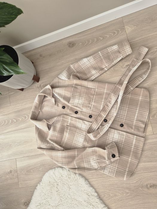 Верхній одяг жіночий