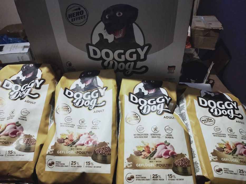 Karma Sucha Doggy Dog dla psów z drobiem,łososiem,witaminy 4 kg /4x1kg