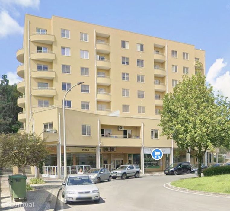 Arrendo lugar de garagem em São João da Madeira