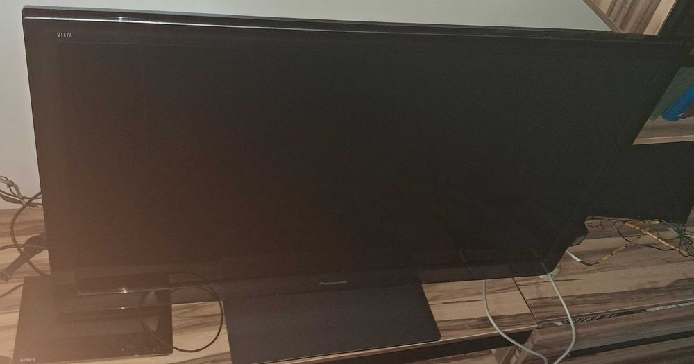 Telewizor Panasonic TX-P46ST30E USZKODZONY
