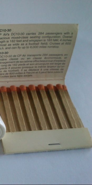 Aviação comercial-CP Air (carteiras de fósforos novas)