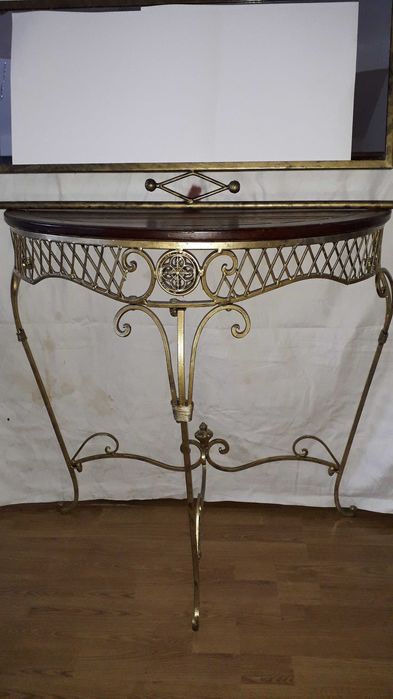 Metalowy  stolik konsola z lustrem do powieszenia na  ścianę