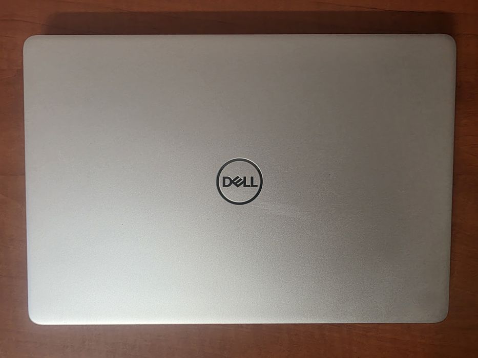 Dell Inspiron 13 5370•™Intel i3-8130U•8Gb/240Gb