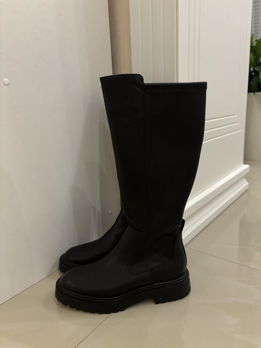 Жіночі чоботи ZARA