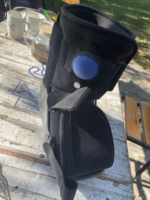 Ортез для ноги в хорошому стані на 43 розмір))