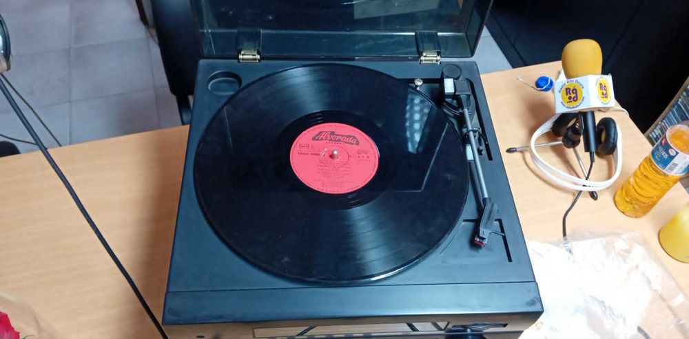 Aparelhagem com Gira Discos
