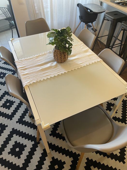 Mesa de Jantar em Vidro