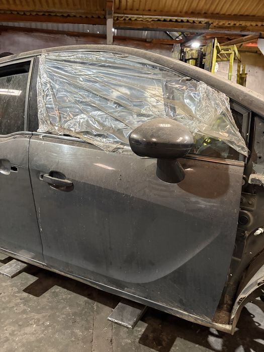 PORTA FRENTE DIREITA OPEL MERIVA B