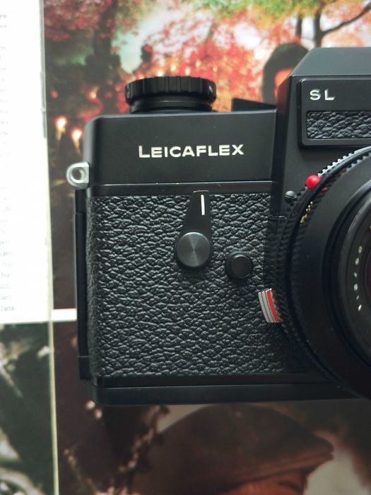 Фотокамера Leica SL з об’єктивом Leitz Summicron-R 50mm f/2