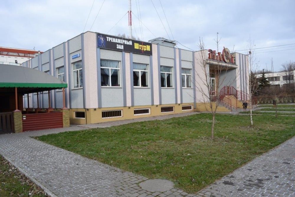 Оренда приміщення з ремонтом та коммунікаціями, 670 м.кв