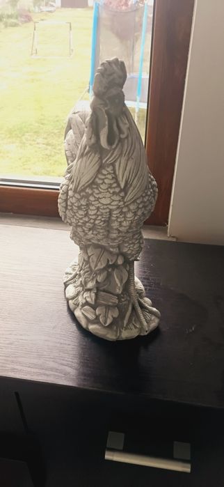 Sprzedam figurkę betonową