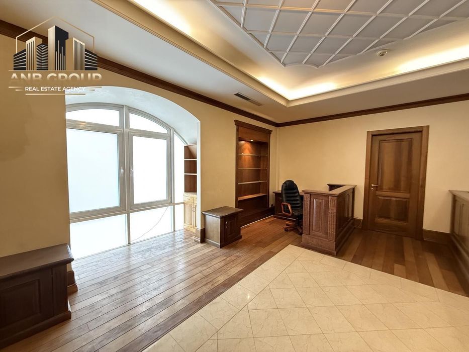 Без% Аренда целого здания на Печерске 1860м2, ул.Тютюнныка